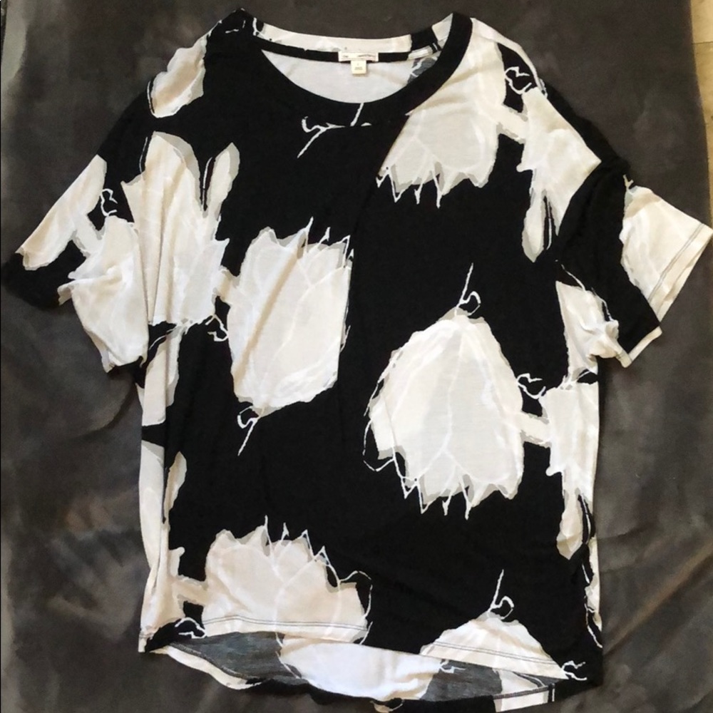 Gap Short Sleeved Top
